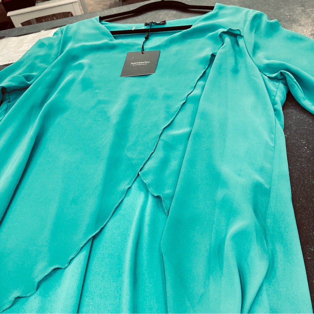 Elegant Green  Layered Dress-XL-NWT - Picture 2 of 7